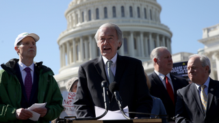 Democrats Unveil Plan to Save Net Neutrality (or Make Republicans Look Bad While Trying)<em></em>